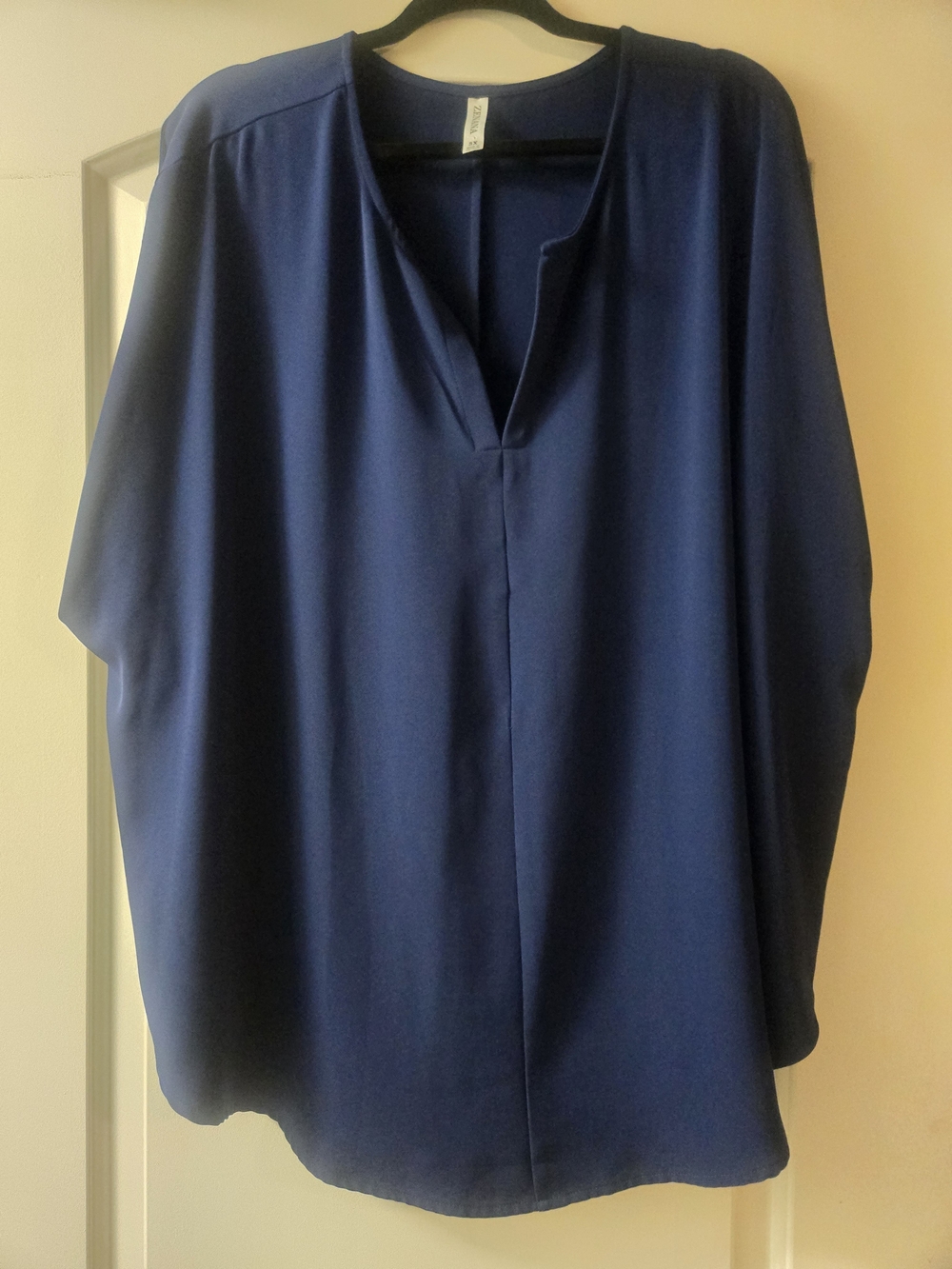 Zenana Outfitters Navy V-Neck Dolman Blouse